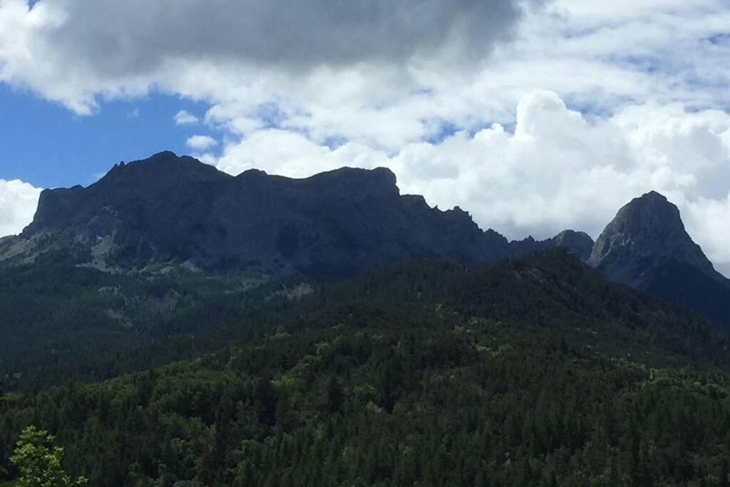 Maison Neuve Proche De Barcelonnette Jausiers Dış mekan fotoğraf