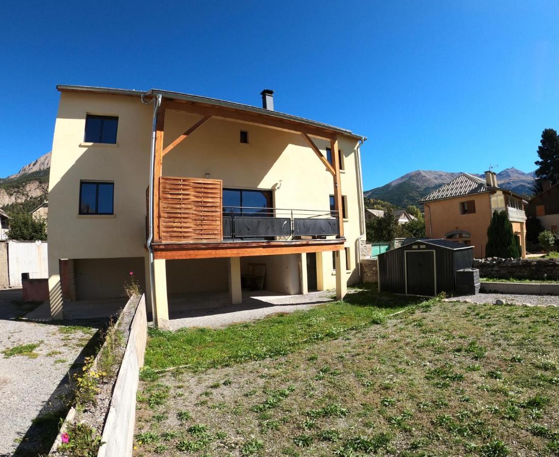 Maison Neuve Proche De Barcelonnette Jausiers Dış mekan fotoğraf